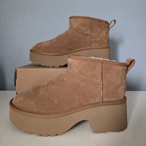 🆕️ UGG Women's Suede Ultra Mini Platform Ankle Boots in Chestnut Size 10